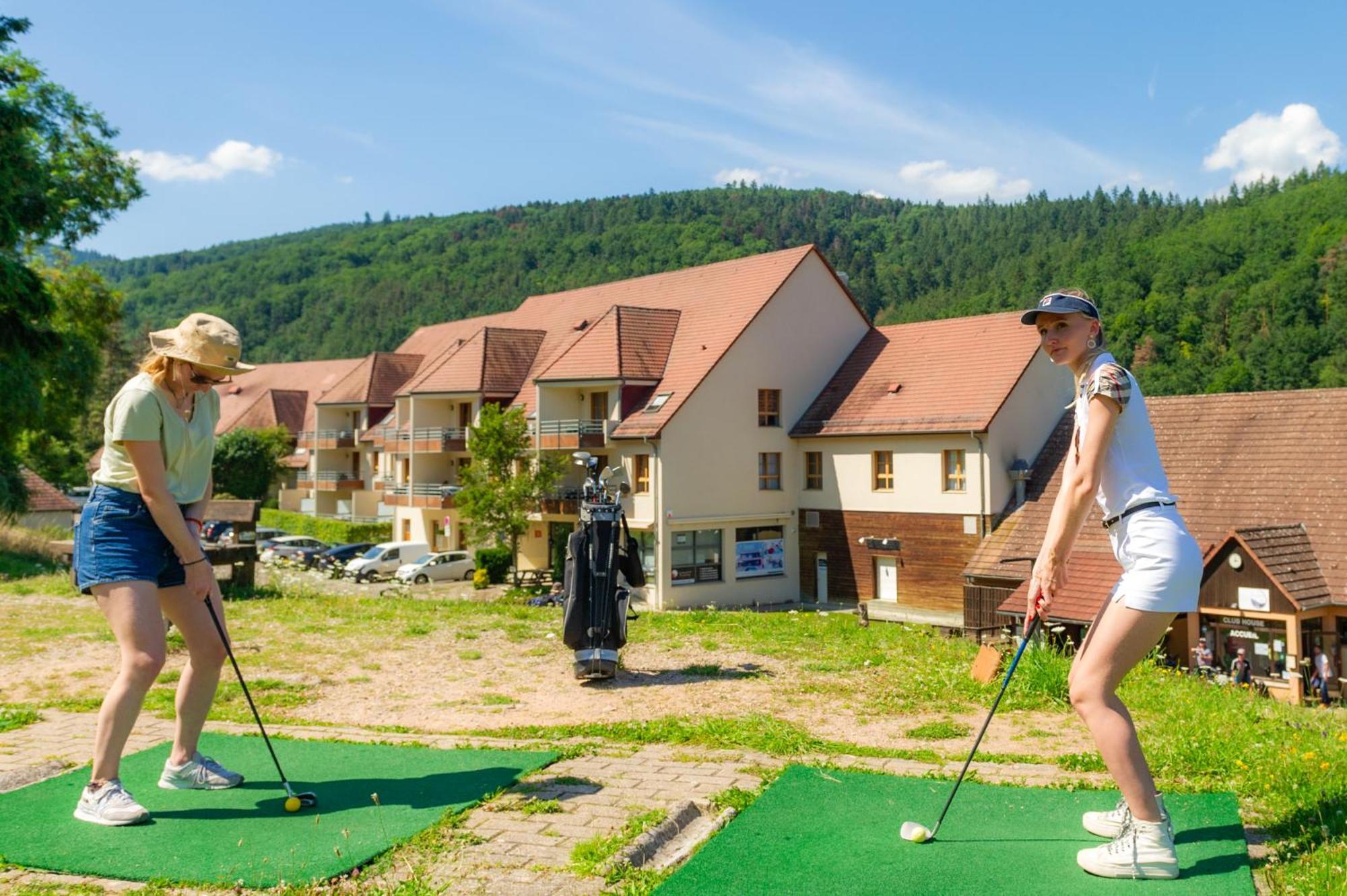 Апарт отель Goelia Le Domaine Du Golf Амершвир Экстерьер фото